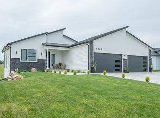 1146 NW 30th Ct, Grimes, IA 50111