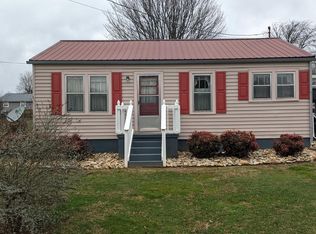 1337 SW Lewis St, Morristown, TN 37813
