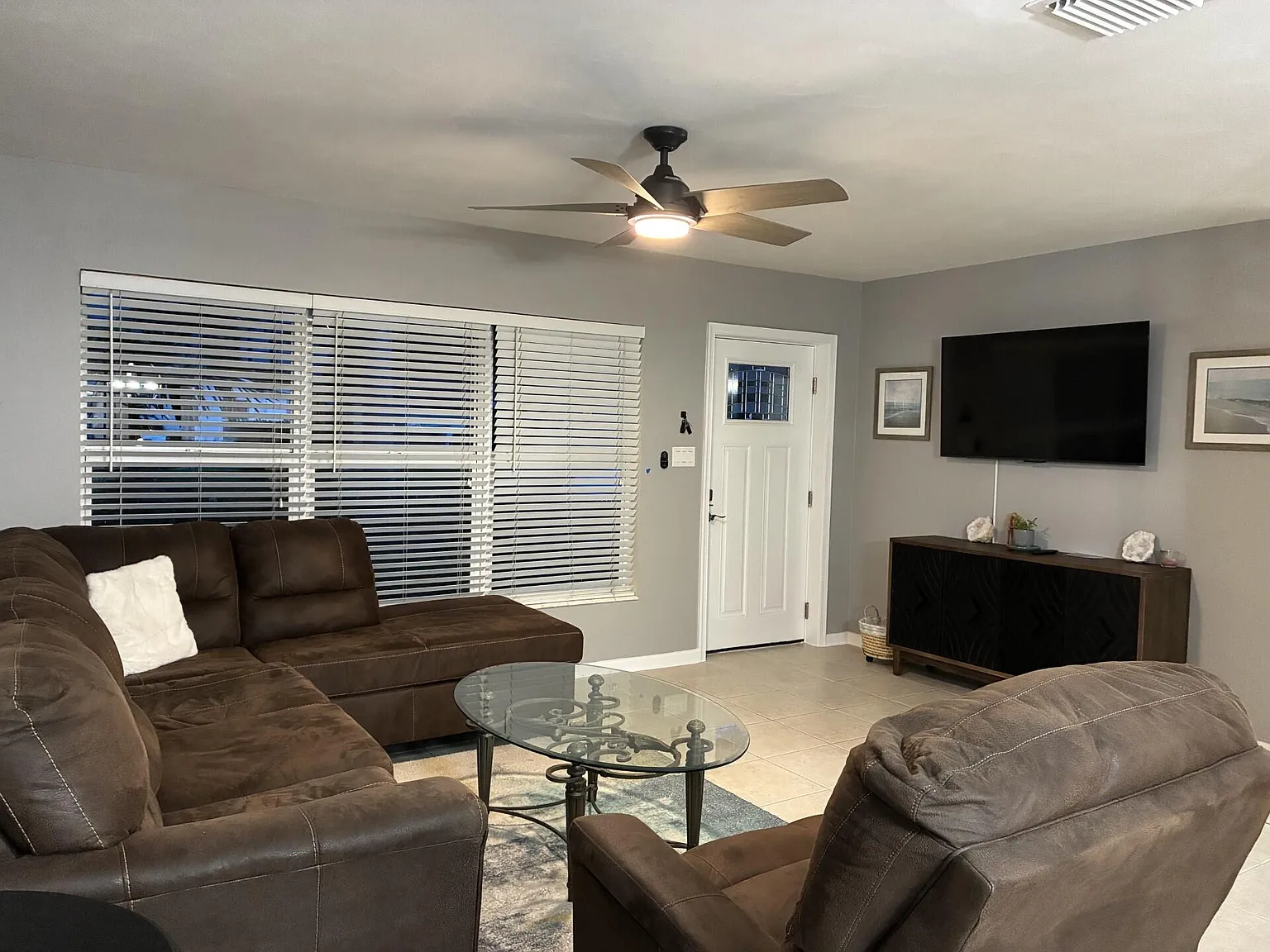 2 bed, 1.0 bath, 935 sqft, $3,500 — Photo 3