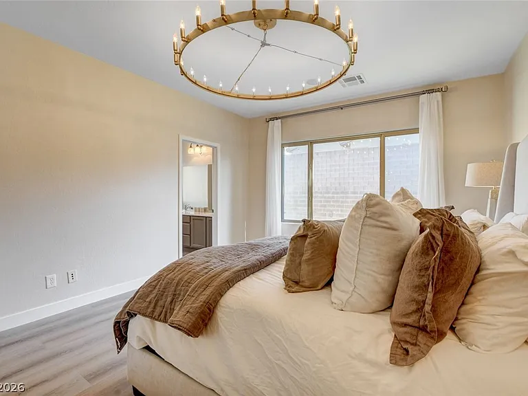 2649 Rue Marquette Ave — Photo 43