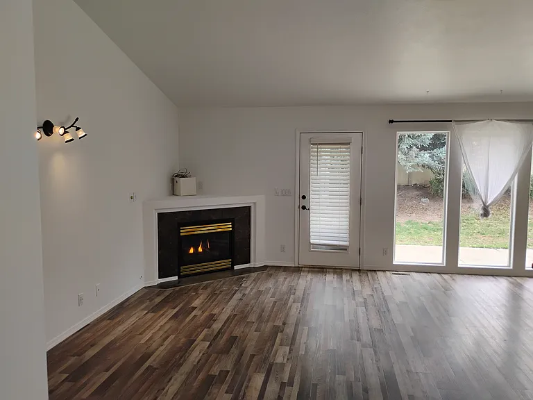 802 N Echohawk Way — Photo 8