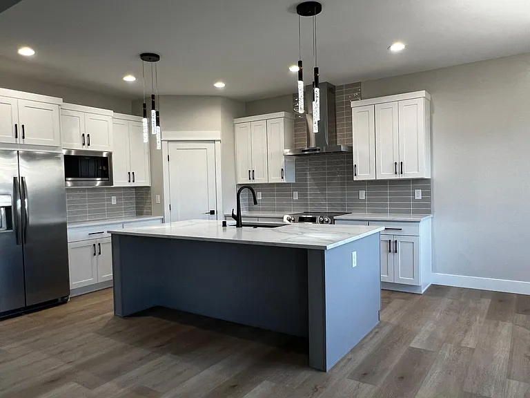 2326 Siena Ave — Photo 3