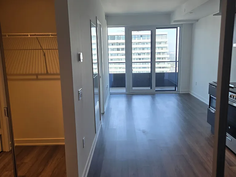 448 Burnhamthorpe Rd W #6006 — Photo 12