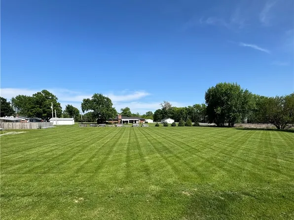 S Pennsylvania St, Chrisman, IL 61924