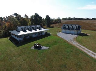 1711 Levias Rd, Marion, KY 42064