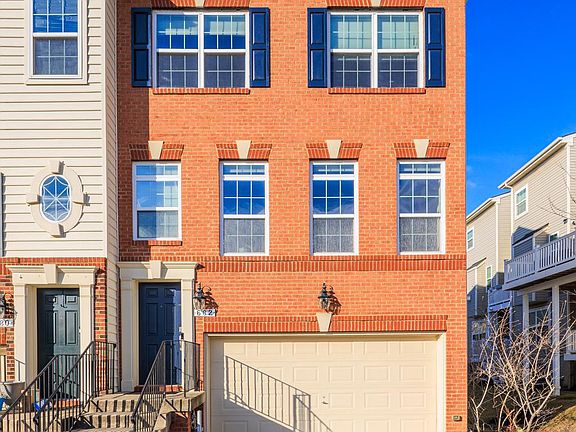 3rd image of 682 Highland Farms Cir
