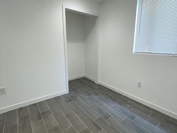 4th image of 259 N Burlington Ave #8