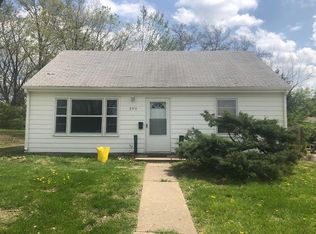 206 Redwood Rd, Columbia, MO 65203