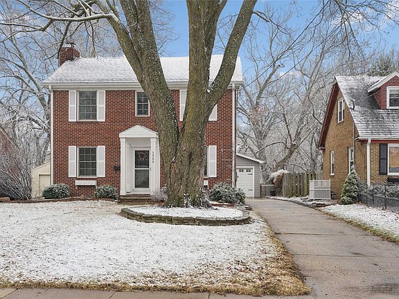 2nd image of 3900 Clinton Ave