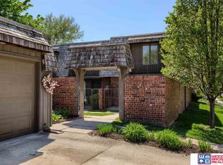 7311 Oldpost Rd #17, Lincoln, NE 68506