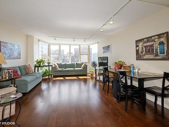 Living/Dining Area