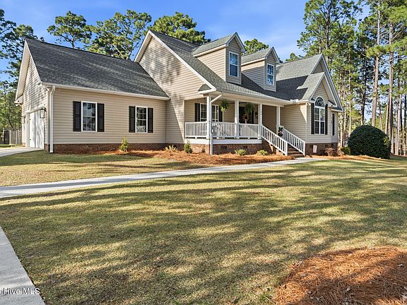 5th image of 106 Pinewild Lane