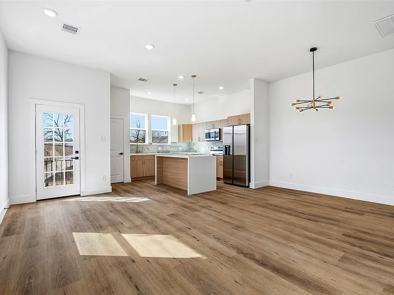 4209 Allston St #A — Photo 9