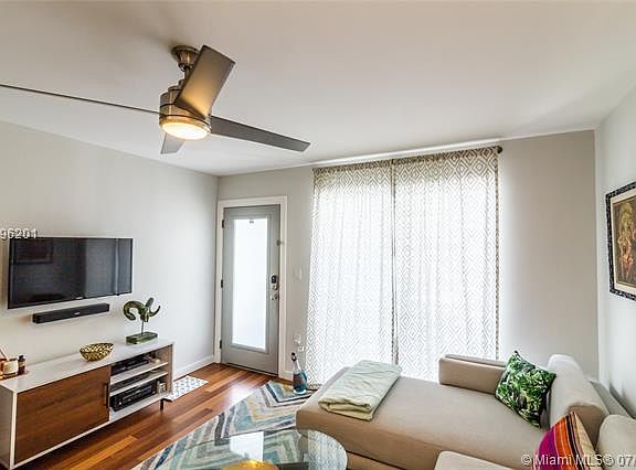 4th image of 1550 Pennsylvania Ave APT 127
