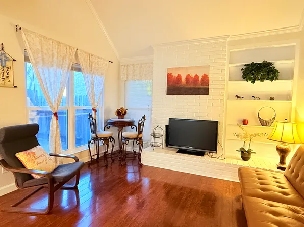 8330 Fathom Cir APT 702, Austin, TX 78750