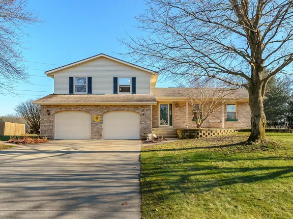 3360 Buckskin Rd, Kalamazoo, MI 49048