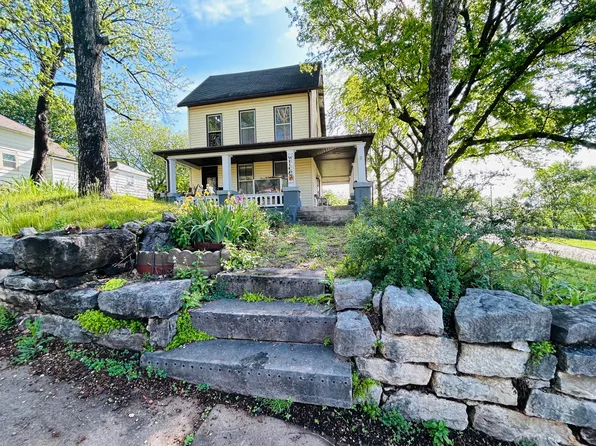 300 N Walnut Street, Pierce City, MO 65723