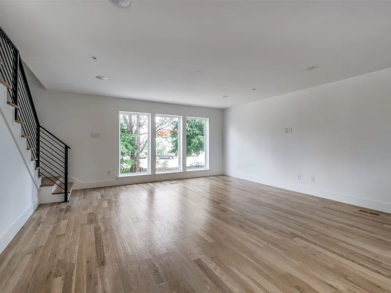 1612 Grigsby Ave #102 — Photo 10