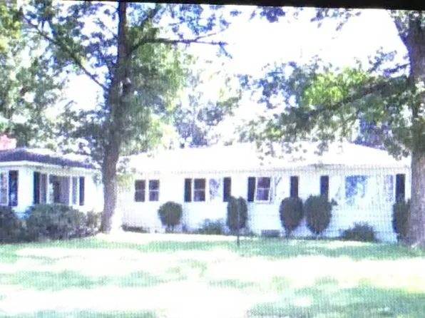 577 County Road J APT B, Roberts, WI 54023