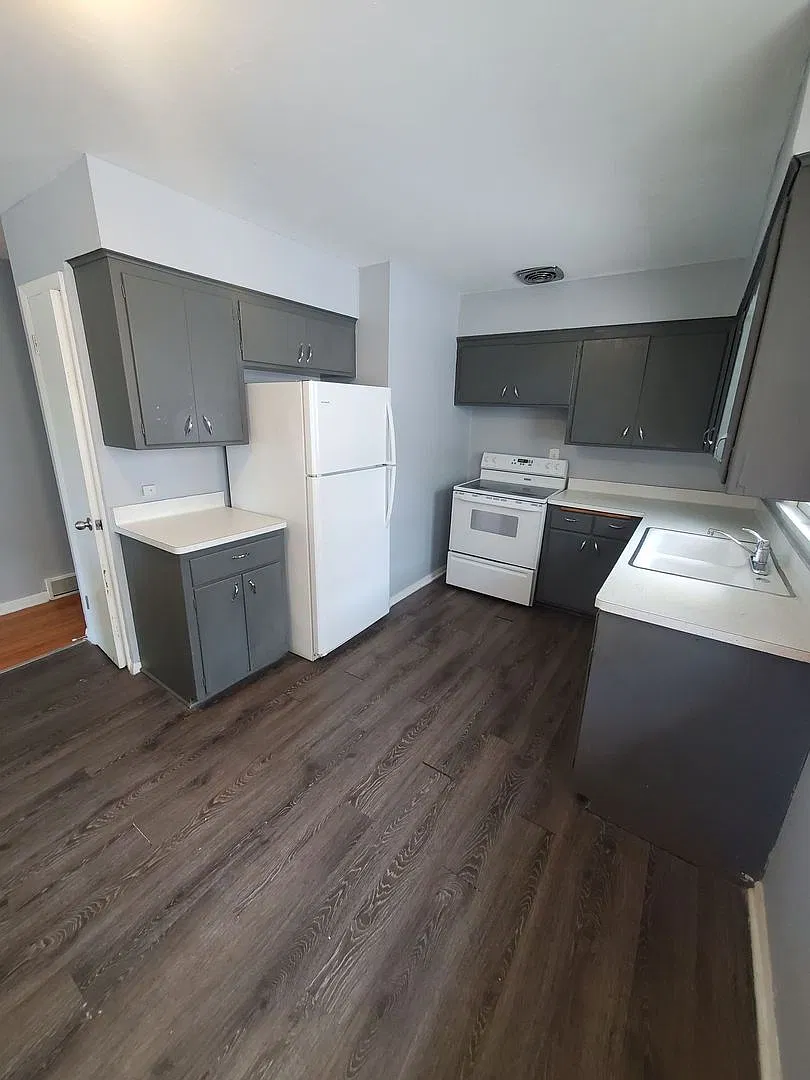 5832-5834 N 93rd St. (Duplex) — Photo 3
