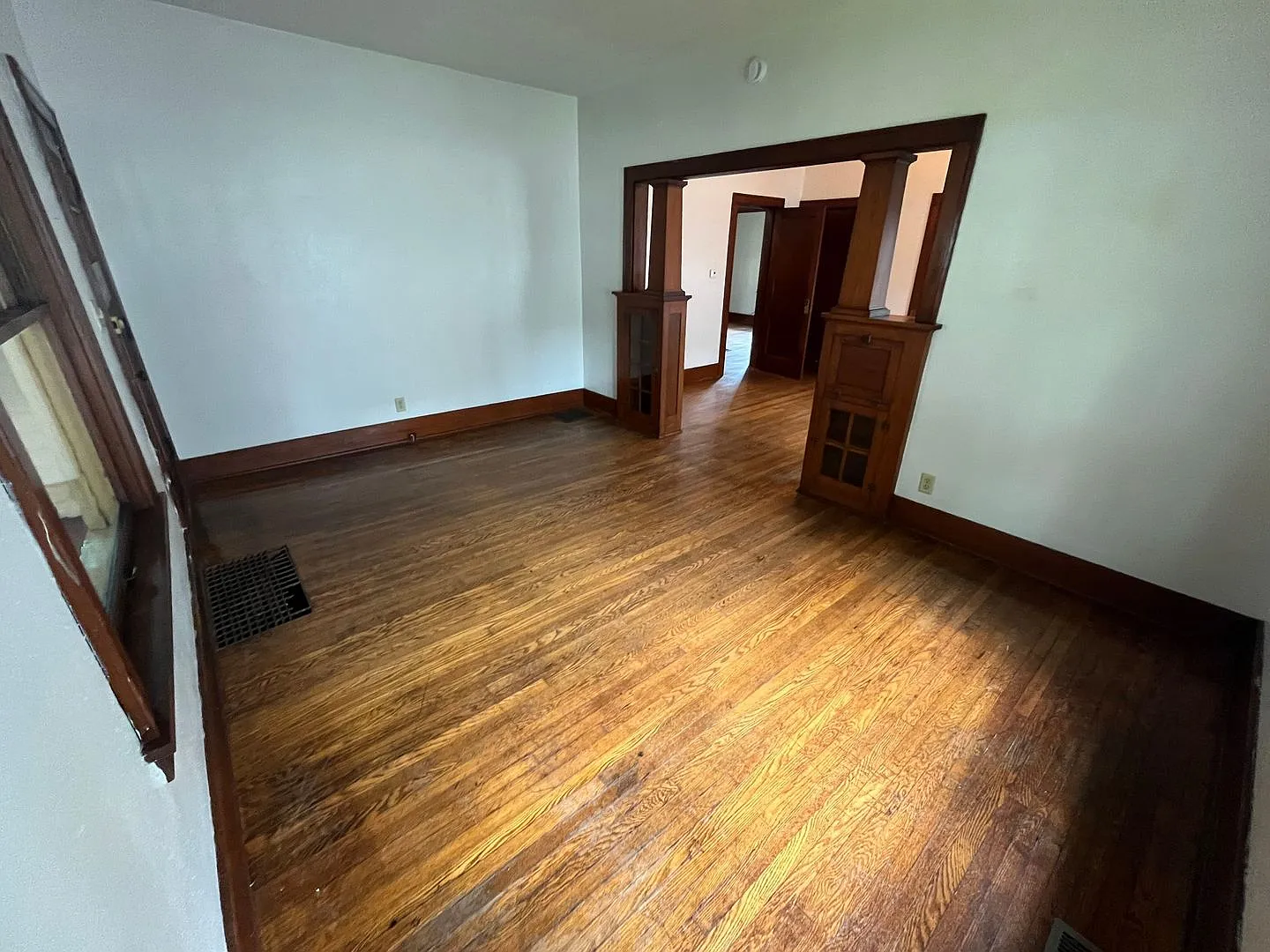 2 Bedroom 1 Bath on Campus- 3 people can occupy! — Photo 4