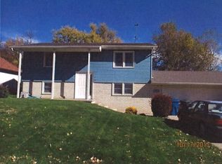 4415 Linden Dr, Kearney, NE 68847