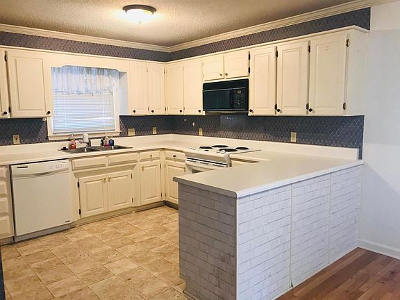 2nd image of 333 Sunridge Dr
