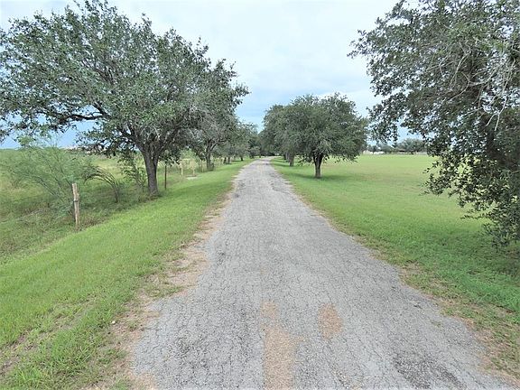 3rd image of 1130 N Fm 738