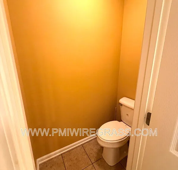 201 Windsor Garden Dr — Photo 20