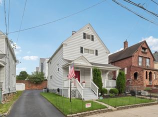 1957 Coltman Rd, Cleveland, OH 44106