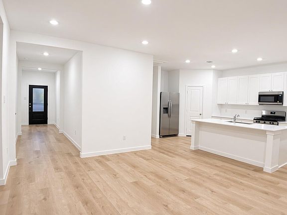 4th image of 8202 Rustic Pine Trl