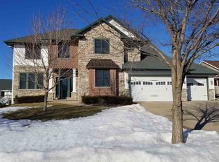 1364 W Mason Ridge Ct, Appleton, WI 54914
