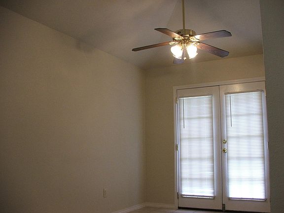 3rd image of 8547 Dunlap St