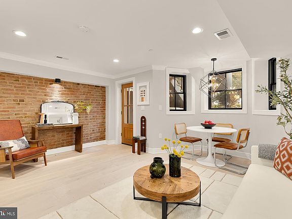 2nd image of 647 G St SE #2