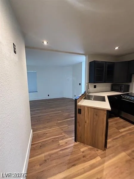 1 bed, 1.0 bath, 462 sqft, $1,095 — Photo 2