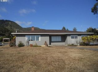 108 7th St, Garibaldi, OR 97118
