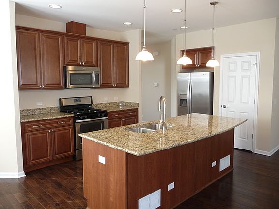 4th image of 401 W Alpine Springs Dr