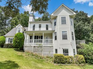 5525 Apache Trl, Gainesville, GA 30506