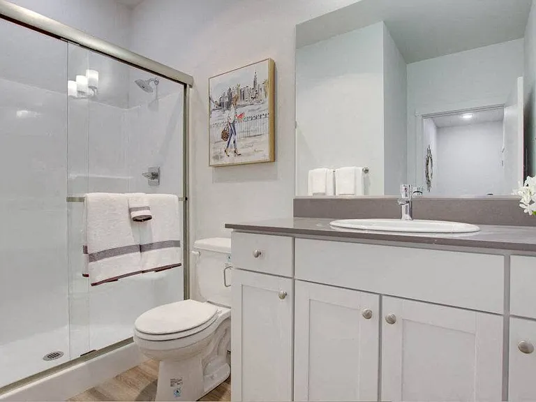 Latitude 45 — Photo 10