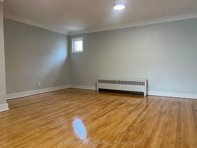 425 Burlington Ave #4 — Photo 8