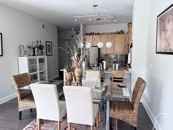 4th image of 721 Governor Morrison St Unit 606