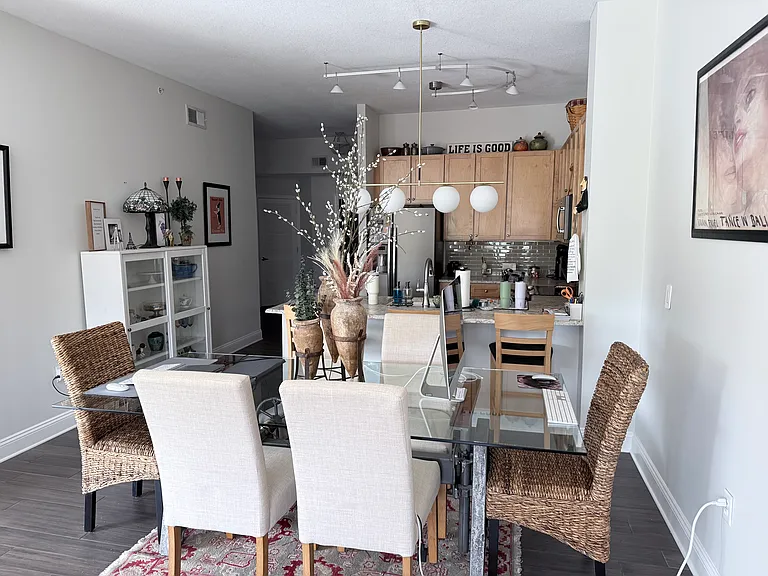 721 Governor Morrison St #606 — Photo 3