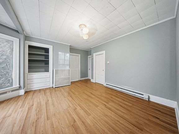 3rd image of 70 Pleasant St