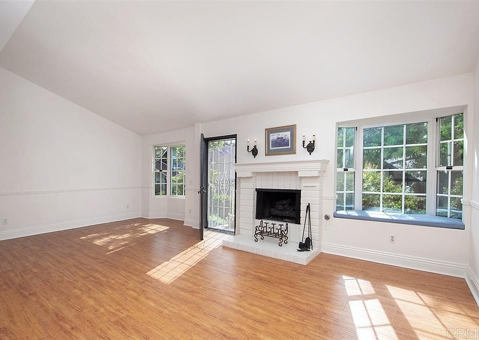 1st image of 10657 Esmeraldas Dr