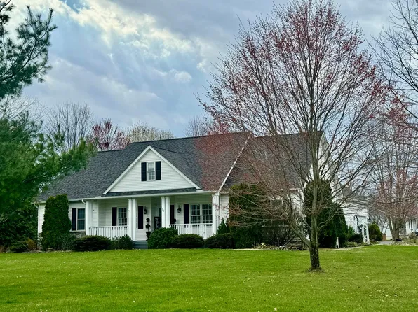 71 Thomas Christopher Ln, Pataskala, OH 43062
