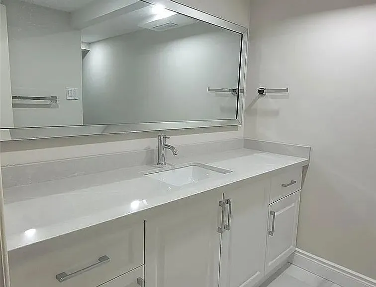 39 Candlebrook Cres — Photo 2