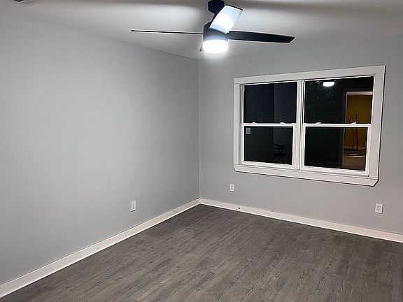 4th image of 1128 Medford Ave