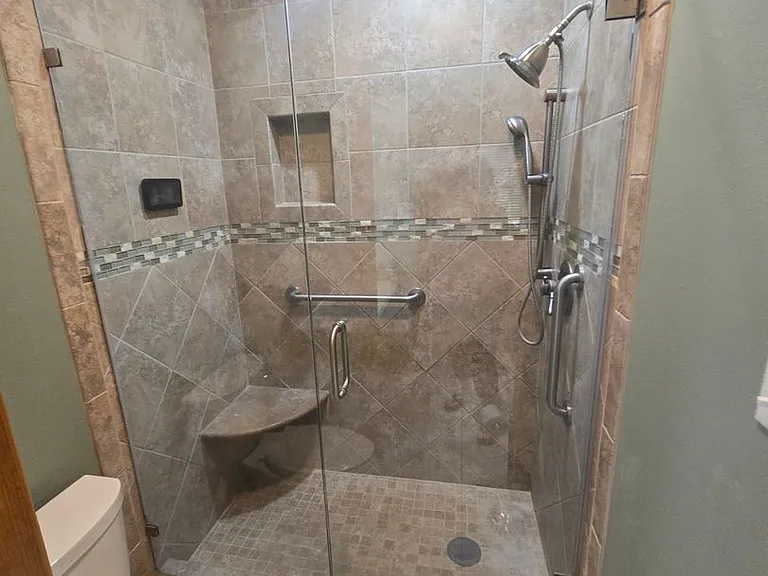 333B Edgewood Dr — Photo 18