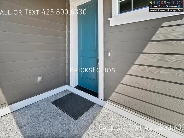 1342 SW Pendleton Way #A — Photo 4