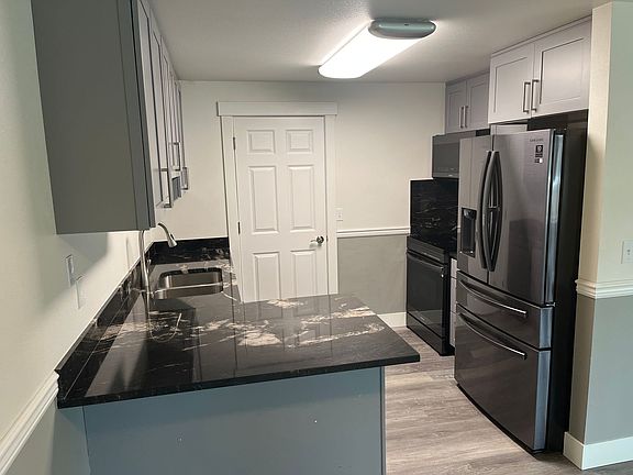 5th image of 10907 121st Street Ct E